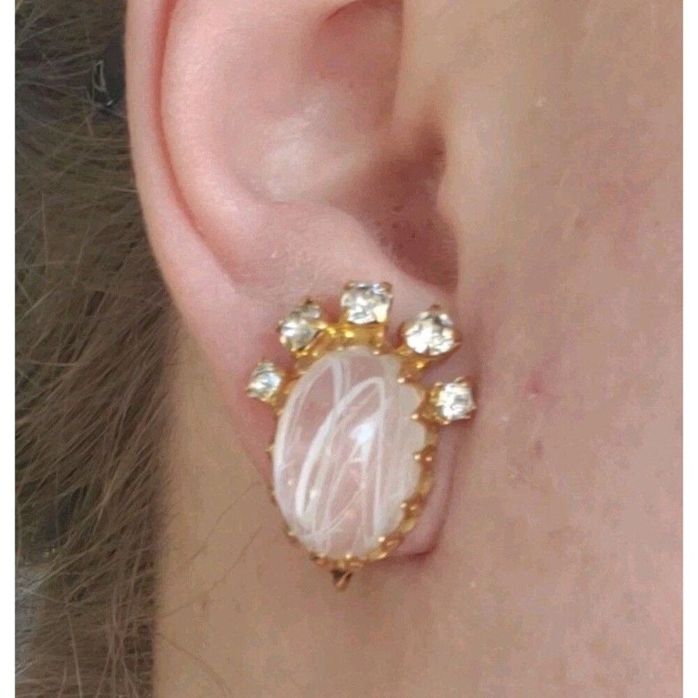 Vtg Earrings Rhinestone & Cabochon Clip-On Costume Jewelry Swirl Glass Golden